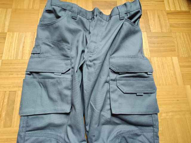  Pantalón para trabajo 