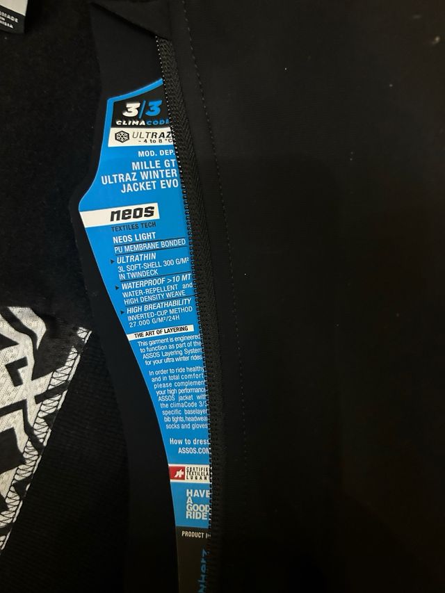 Chaqueta ciclismo assos nueva