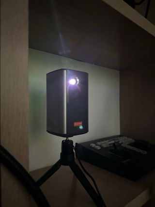 Mini Proyector con smartTv (nuevo)