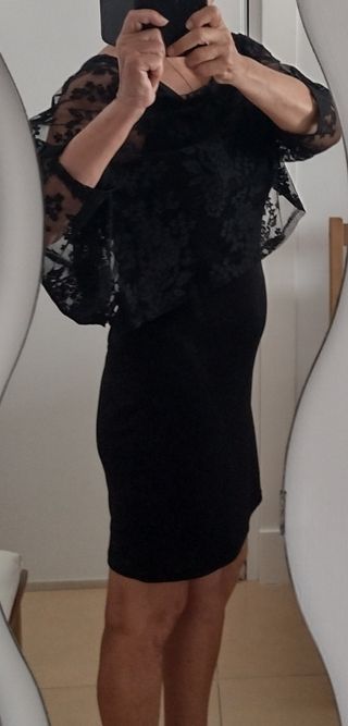 Vestido fiesta negro con encaje 
