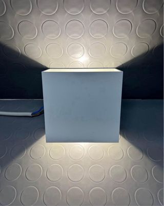 Applique bianca est - interno