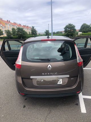 Renault Grand Scenic 2012