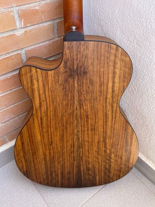 Guitarra Electroacústica NUEVA
