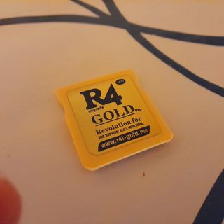 Nintendo 2Ds con funda, starter pack de skylanders