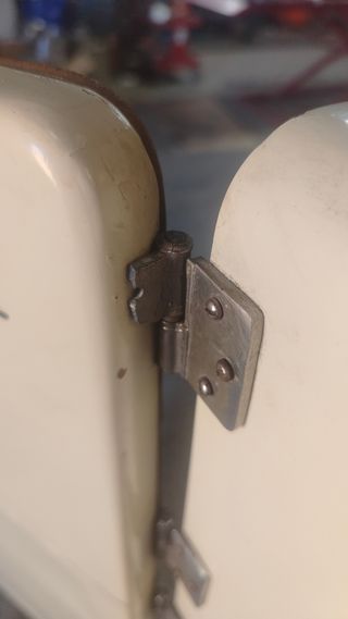 Nevera de hielo antigua