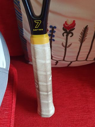 Raqueta tenis.  Artengo