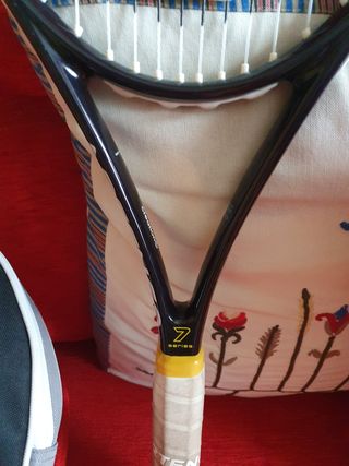 Raqueta tenis.  Artengo