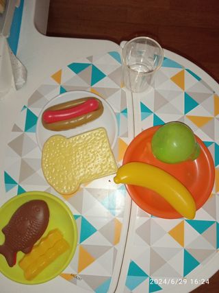 Cocinita de juguete y accesorios