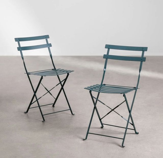 Mesa y dos sillas terraza con dos cojines