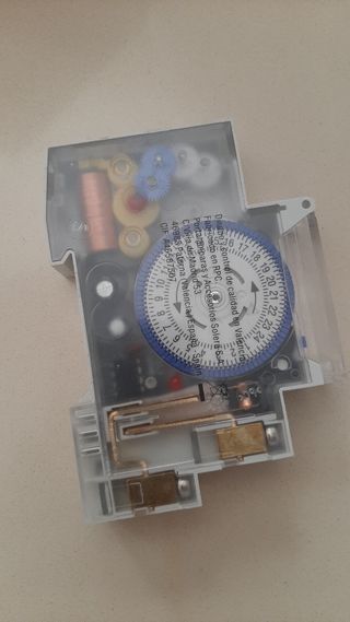 Interruptor analógico 24 h