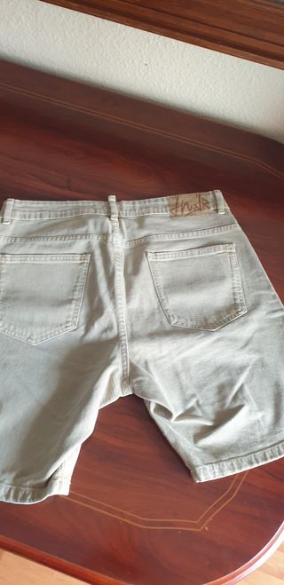 pantalones vaqueros cortos