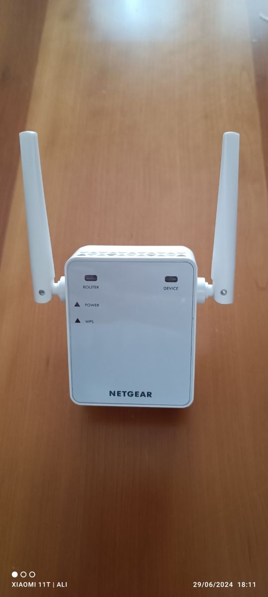 Netgear EX2700 amplificador WIFI