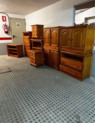 Muebles madera pino