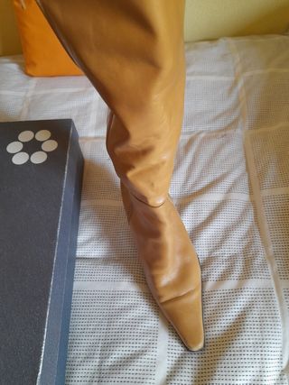 Botas altas de piel