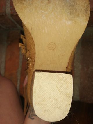 Texani estivi scamosciati con le frange