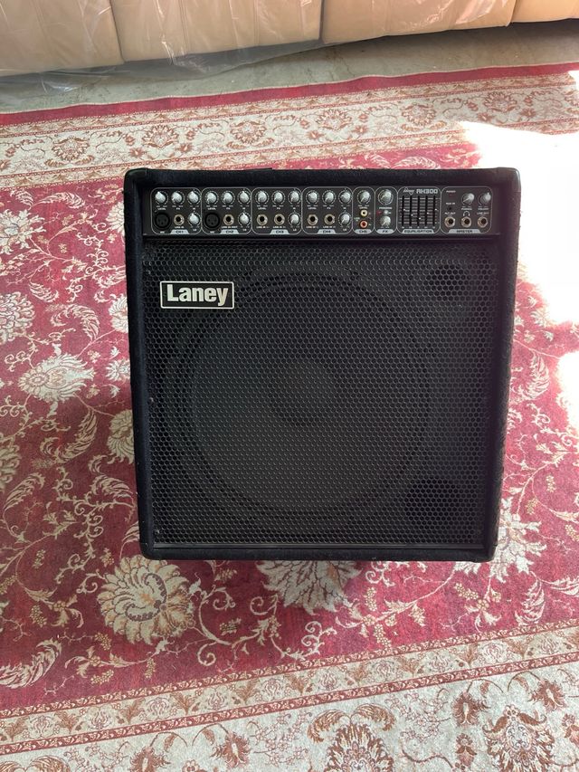 AMPLIFICADOR LANEY AH300