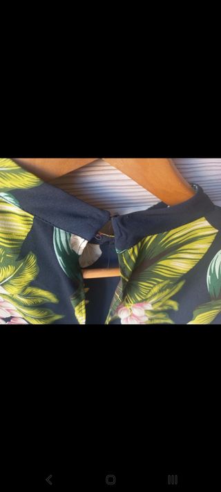 Vestido estampado Zara abertura espalda