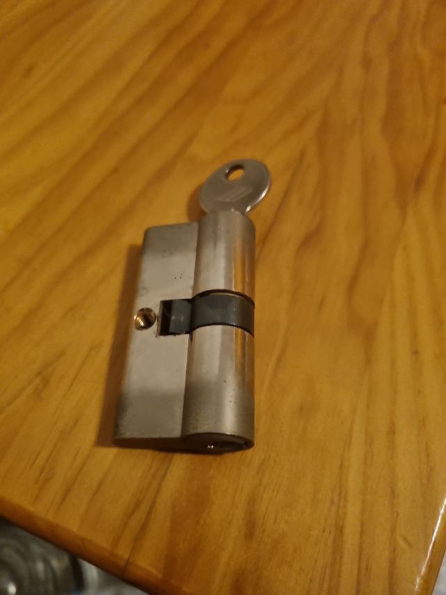 BOMBIN PARA CERRADURA