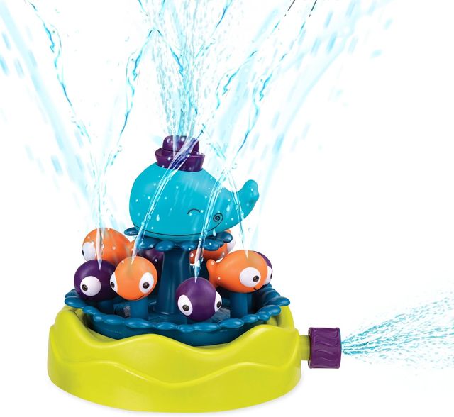 Battat. Whirly Whale Sprinkler.