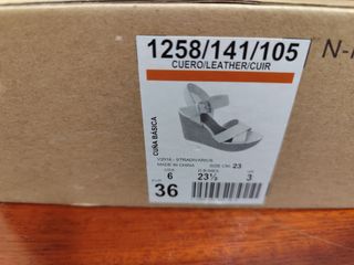 Cuñas básicas marrones de Stradivarius