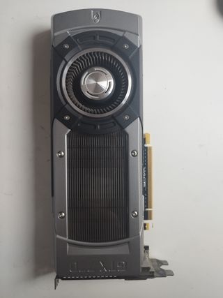 Torre ASUS ROG + nvidia GTX770 4gb (sin disco dur)
