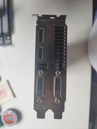 Torre ASUS ROG + nvidia GTX770 4gb (sin disco dur)