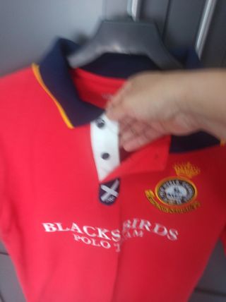 Polo chico talla 16.