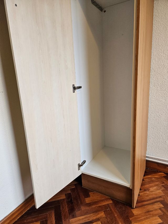 Armario de Cocina de madera Escobero