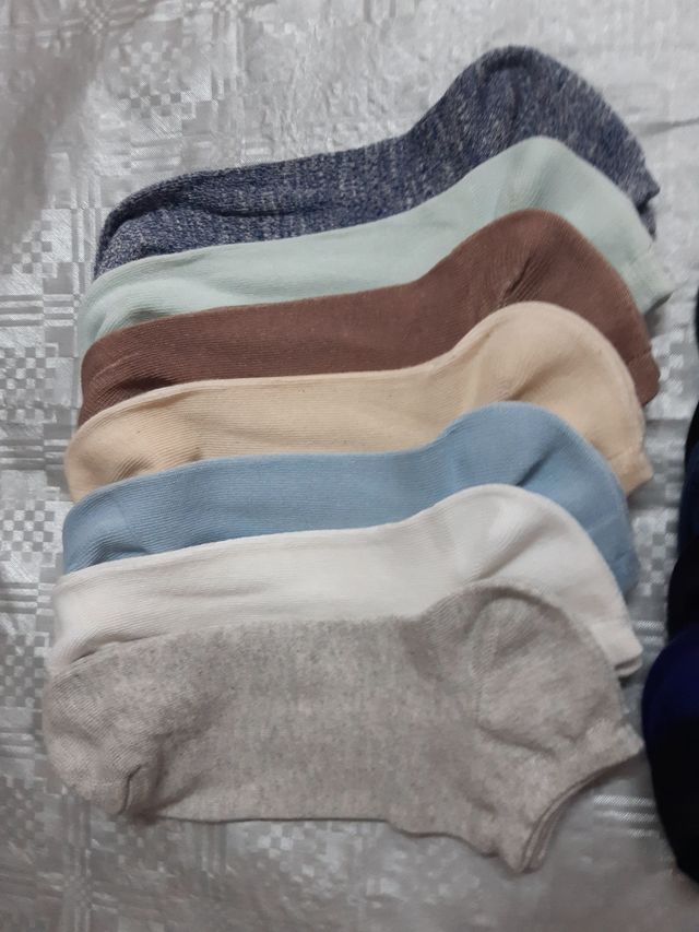 13 pares de meias curtas em algodão