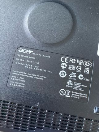 Mini portatil Acer Aspire One Ruso