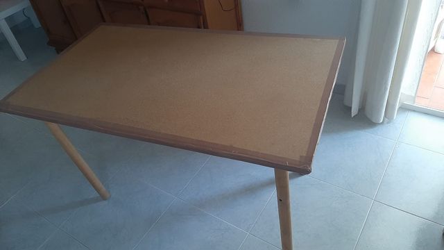 Mesa comedor pequeña