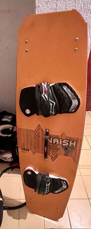 Tabla Kitesurf Naish Haze 157