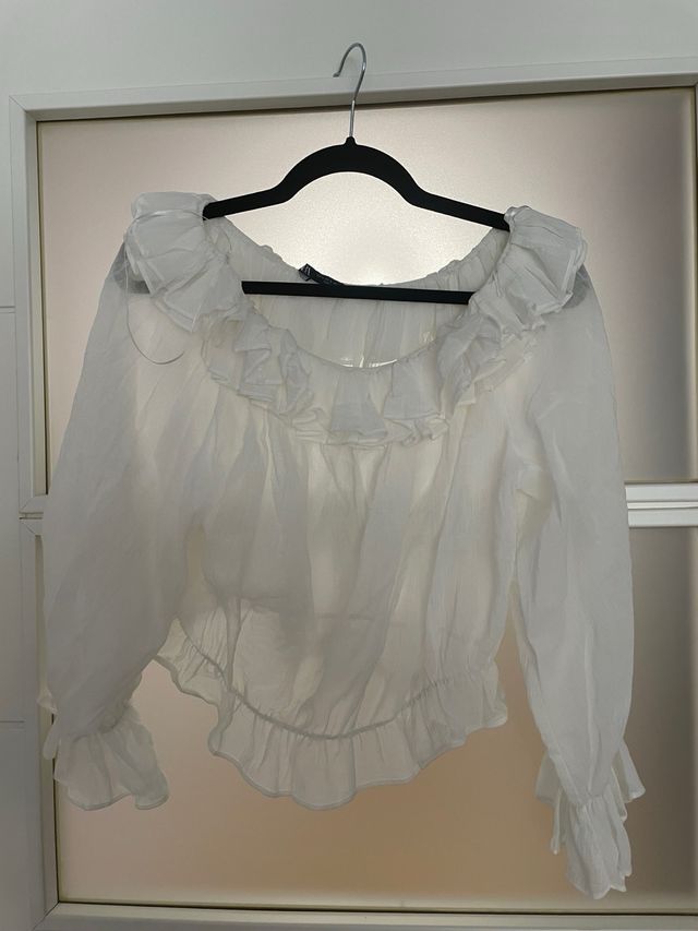 Top blanco escote barco Zara