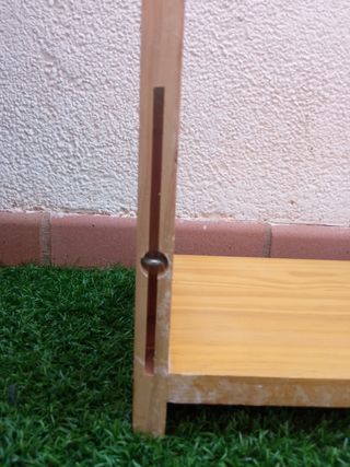 Estantería de madera