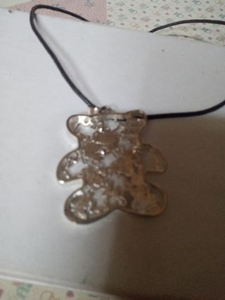 Colgante osito cordón