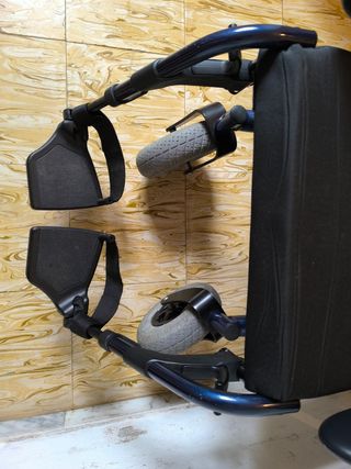 Silla de ruedas eléctrica marca  Quickie, Tango