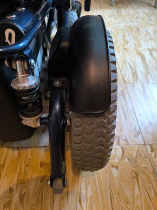 Silla de ruedas eléctrica marca  Quickie, Tango