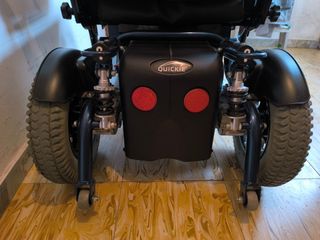 Silla de ruedas eléctrica marca  Quickie, Tango