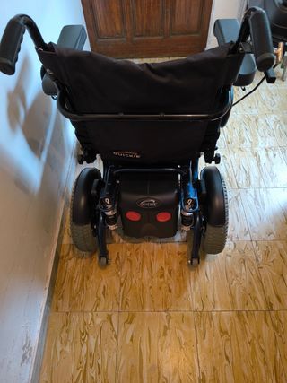 Silla de ruedas eléctrica marca  Quickie, Tango
