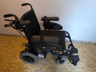 Silla de ruedas eléctrica marca  Quickie, Tango