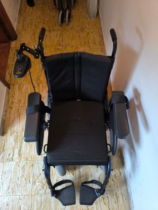 Silla de ruedas eléctrica marca  Quickie, Tango