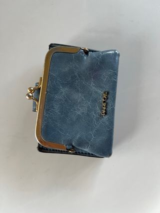 Cartera azul para mujer