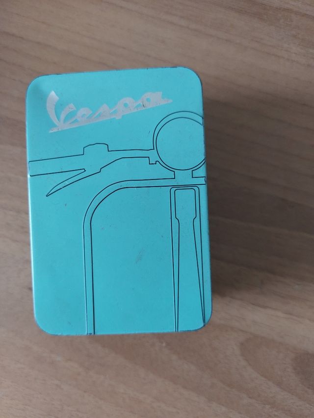 Scatola in latta Vespa