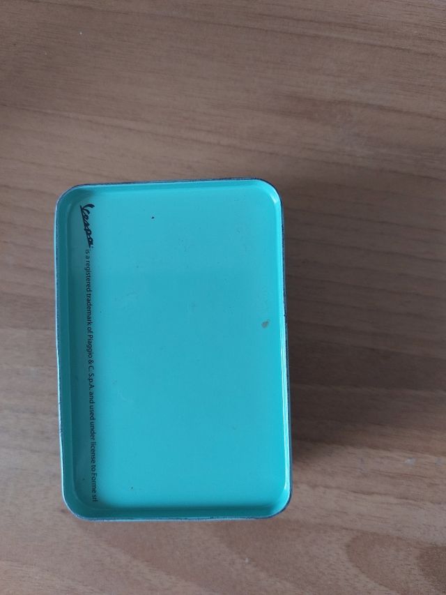 Scatola in latta Vespa