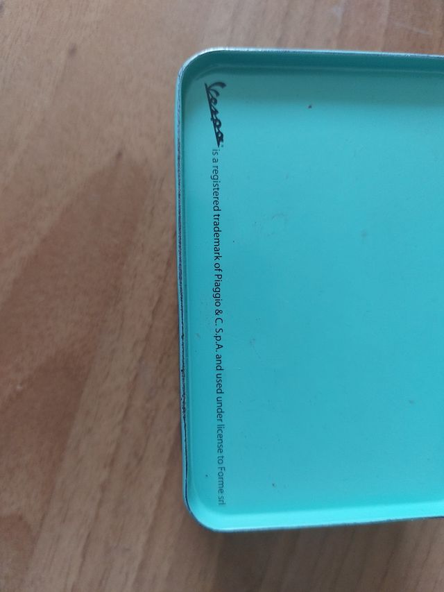 Scatola in latta Vespa