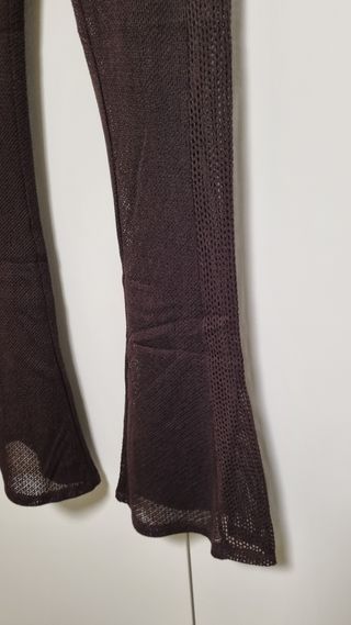 Pantalón canalé Zara