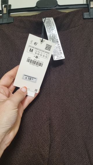 Pantalón canalé Zara