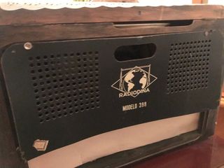 Lote radios y tocadiscos antiguos