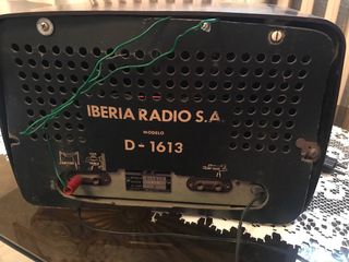 Lote radios y tocadiscos antiguos