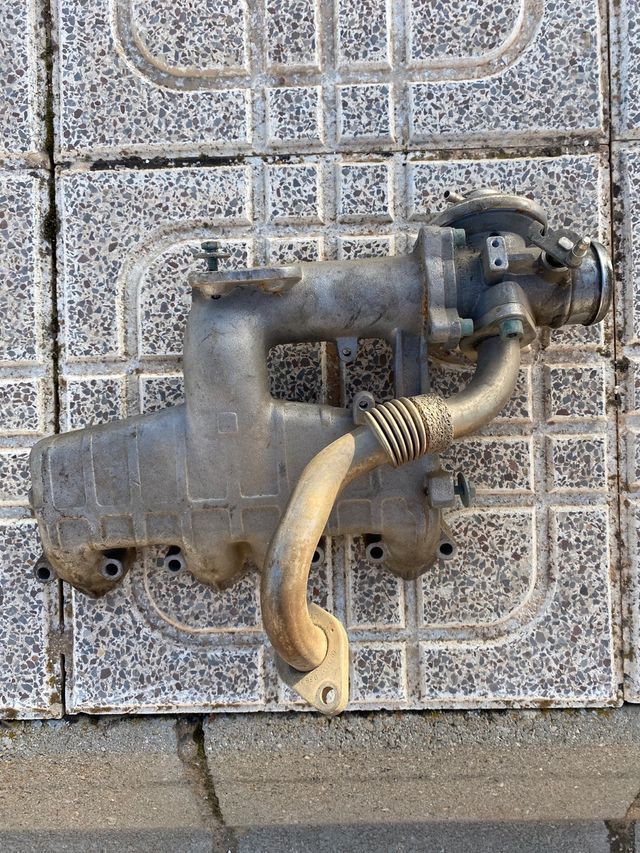 Valvula egr y colector admision